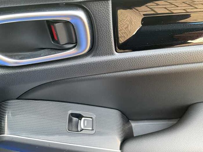 Honda Civic Hybrid 2.0 eHEV Advance 5dr CVT 